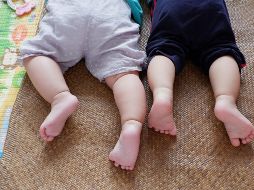 La deshidratación también pueden variar según la edad, en el caso de los bebés o niños pequeños estos son algunos signos. UNSPLASH / Lingchor