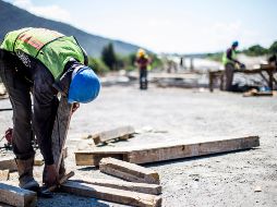 Por su parte, la industria registró una baja mensual de 0.1% en febrero, producto de la contracción de 2.5% en construcción y de -0.8% en minería. EL INFORMADOR / ARCHIVO