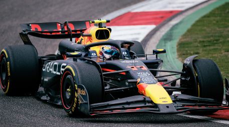 El pasado domingo, el mexicano logró subirse al podio una vez más, al obtener el tercer puesto en el Gran Premio de China. /EFE