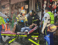 Paramédicos del Escuadrón de Rescate y Urgencias Médicas lo trasladaron de urgencia al hospital. SUN/Juan Carlos Williams