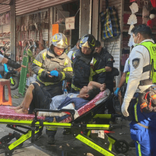 Hombre sufre electrocución en calles del Centro Histórico de la CDMX