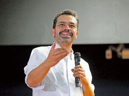 Jorge Álvarez Máynez se reunió ayer con jóvenes y emecistas en el Estado. EL UNIVERSAL