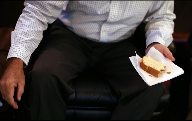 Ciertos cambios en el estilo de vida pueden efectivamente tener un impacto positivo en la pérdida de peso, sobre todo en lo que toca a la velocidad de comer. AFP / ARCHIVO