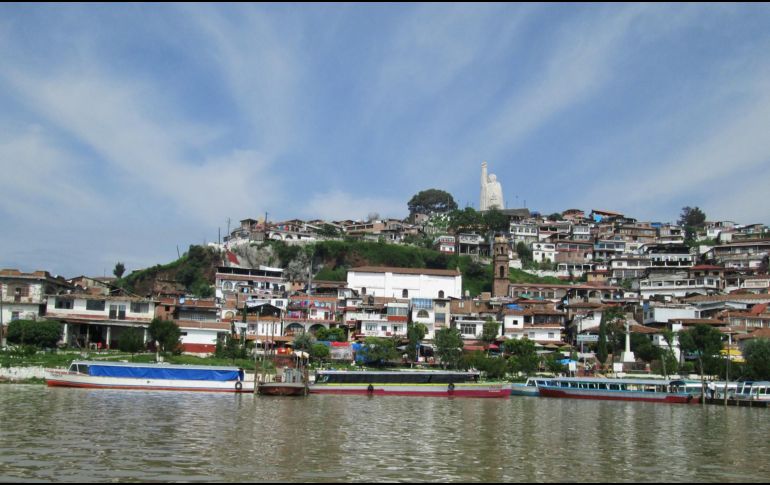 Hasta el momento se han identificado 67 manantiales en la ribera del lago. NOTIMEX/ARCHIVO.