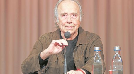 El cantautor ofreció una rueda de prensa desde Barcelona, tras conocer que fue premiado. EFE