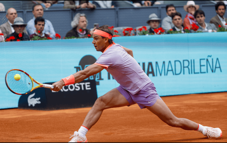Ante un rival de 16 años que recibió una invitación de los organizadores, Nadal dominó de principio a fin. EFE / J. Martín