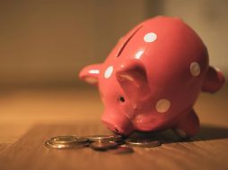 Cuatro de cada 10 personas no tienen hábitos de ahorro. UNSPLASH / Andre Taissin