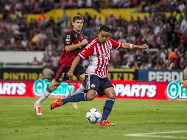Marco Fabián es uno de los referentes de Chivas contra Atlas. EL INFORMADOR / ARCHIVO