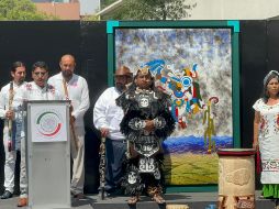 Tras el hecho ocurrido este 24 de abril en el Senado de la República, Gómez Hernández dijo que se respaldan en el Artículo 2° constitucional. ESPECIAL/ FACEBOOK/ Adolfo Gómez Hernández.