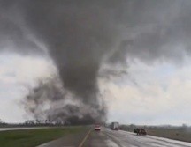 Impresionante imágenes deja el tornado en Nebraska. X / @updatecharts