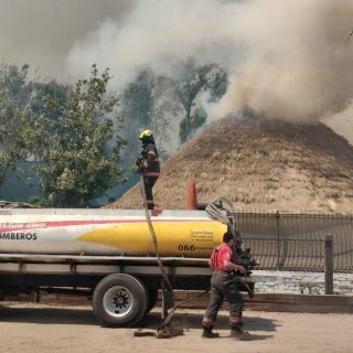 Incendio afecta a restaurante en Zapopan