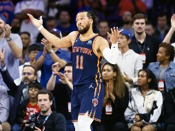 Jalen Brunson tuvo la mejor actuación de su carrera en Playoffs al anotar 47 puntos. AFP