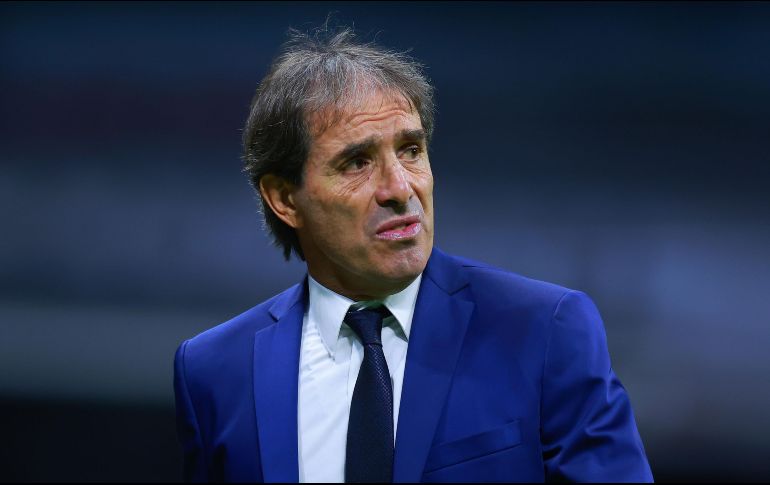 Guillermo Almada se preocupa por el estado físico de sus jugadores; ayer despotricó contra la Liga MX por no cambiar la fecha de su juego de play in. IMAGO7/E. Sánchez