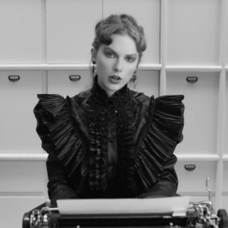 Taylor Swift rompe récord; ocupa los 14 primeros puestos en Billboard Hot 100