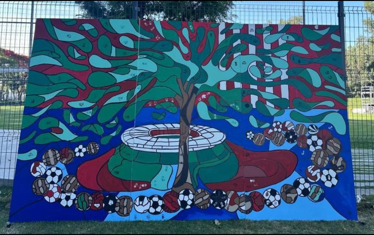 El tríptico gigante realizado en Verde Valle es una pieza 360 x 220 centímetros. ESPECIAL / Chivas