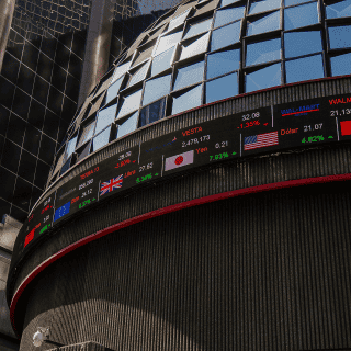 Bolsa Mexicana cae un 0.09% y liga tres sesiones a la baja