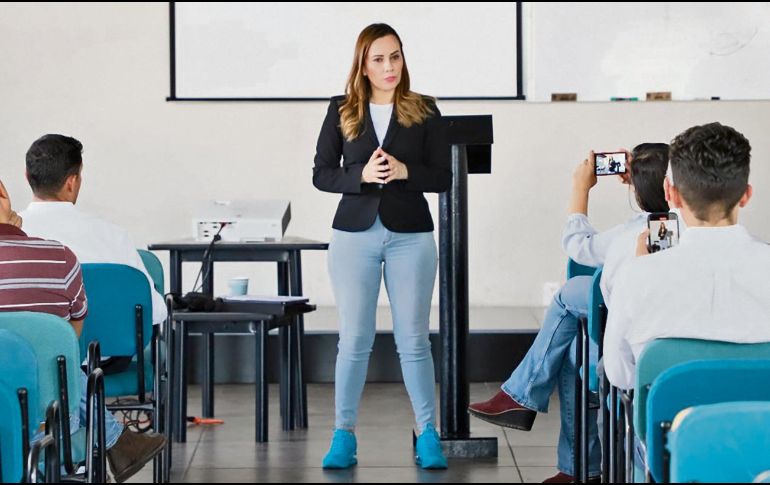 Diana González expuso sus propuestas ante líderes religiosos. ESPECIAL