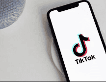 Esto surge debido a temores de que el gobierno chino pueda utilizar dichas aplicaciones para espiar a ciudadanos estadounidenses. Pixabay