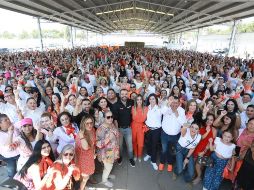 El candidato del partido emecista aprovechó para presentar su agenda de trabajo destinada a promover la igualdad de género y empoderar a las mujeres en todos los ámbitos de la sociedad. CORTESÍA