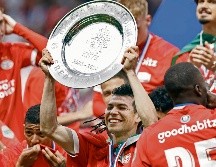 El extremo es el primer mexicano en ganar dos ligas seguidas en dos países europeos diferentes. RGR