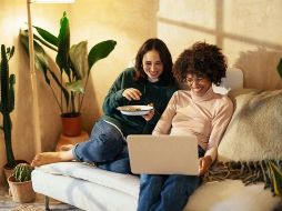 El Día de las madres debe ser exclusivamente dedicado a ellas, la alegría del hogar. PINTEREST/Stocksy United