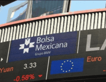 En la jornada, el peso se apreció un 0.6% frente al dólar, al cotizar a 16.79 unidades por billete verde, luego de los 16.89 en la jornada previa, según datos del Banco de México. EFE / ARCHIVO