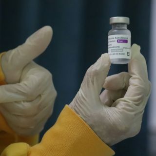 AstraZeneca retira vacuna contra el Covid-19 a nivel mundial