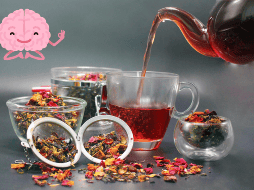 Para abordar este problema de forma natural y efectiva, muchas personas recurren a la ingesta de infusiones antes de dormir. ESPECIAL/CANVA