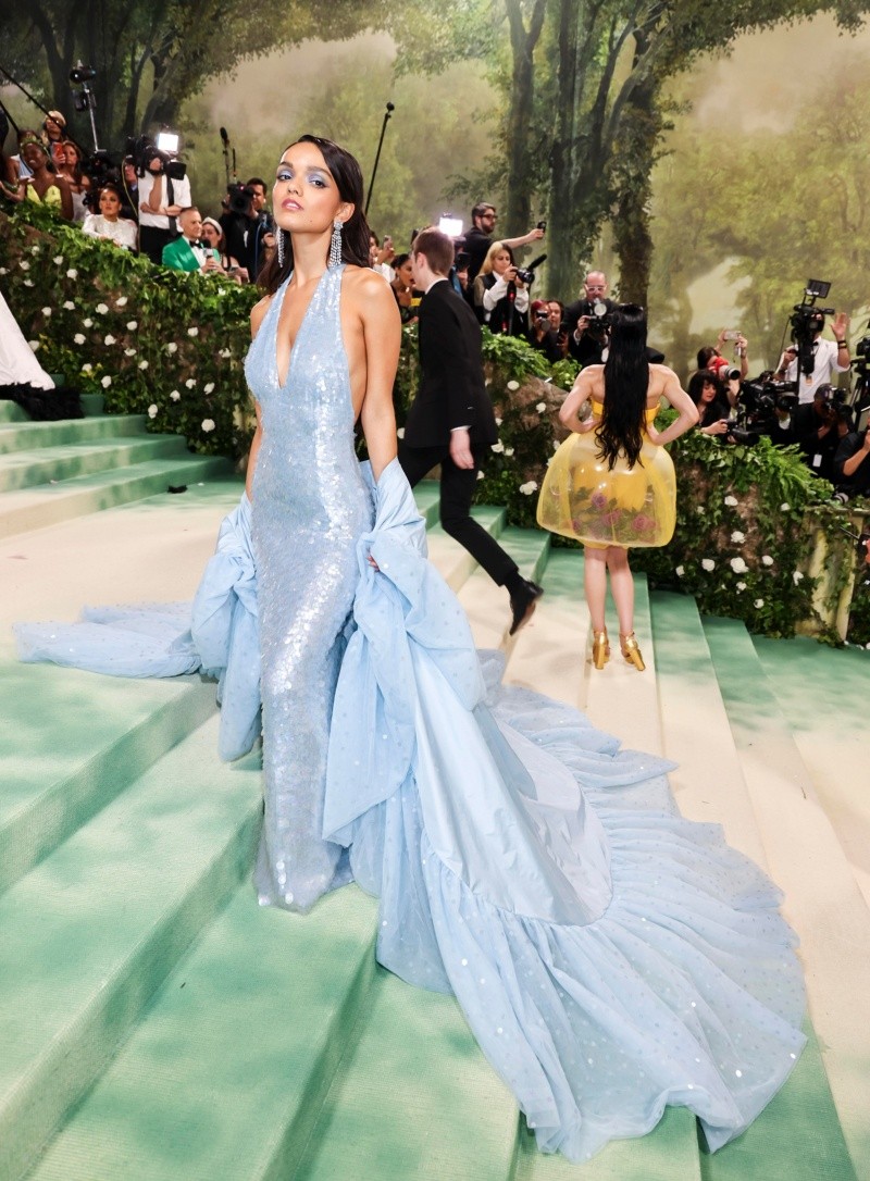  Rachel Zegler en la Met Gala 2024. EFE/ Justin Lane