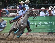 En el rodeo se completó la etapa de clasificación para las finales con diversas pruebas, desde lazo y listón hasta jineteo de caballo y toro. CORTESÍA/ Code Jalisco.