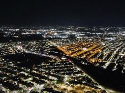 Aunado a todo lo anterior, algo que no ayudó para nada a atenuar los efectos de la demanda de este martes es el tema de las hidroeléctricas. EFE/Luis Ramírez