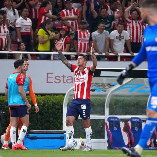 Chivas festeja su cumpleaños a costa del Diablo