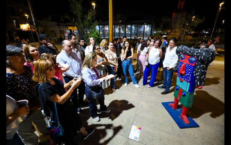 El recorrido comenzó en la Catedral de Guadalajara y terminó en las inmediaciones de El Santuario, atravesando el Paseo Fray Antonio Alcalde, donde el público asistente pudo admirar 14 esculturas de importante formato. EL INFORMADOR / A. Navarro
