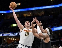 Jokic promedió 26.4 puntos en la temporada, y fue elegido con 79 de 99 votos posibles. AP/B. Dill