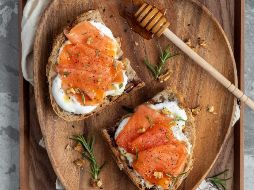 Los ácidos grasos omega-3 deben conformar del 5% al 10% de las calorías totales. UNSPLASH / Vicky Ng