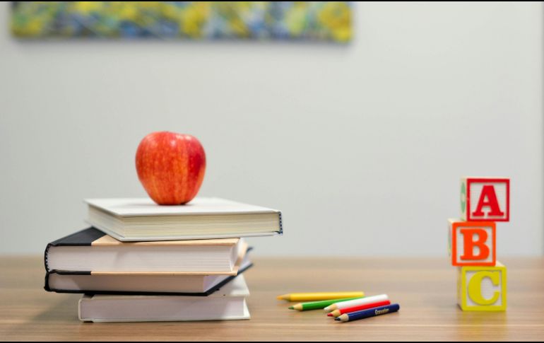 Dos estados a nivel nacional han decidido suspender clases con motivo del día de las madres. Unsplash