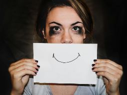 El calor ocasiona que las personas expresen malestar, sobre todo en cuestión de salud, y no solo física, sino también mental. ESPECIAL / Foto de Sydney Sims en Unsplash