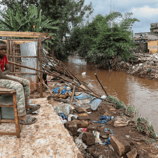 Kenia: Reportan 267 muertos por inundaciones