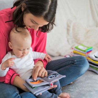 ¿Por qué la maternidad influye en el progreso profesional de la mujer?