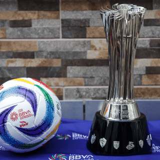 Trofeo de la Liga de Expansión llega a Guadalajara