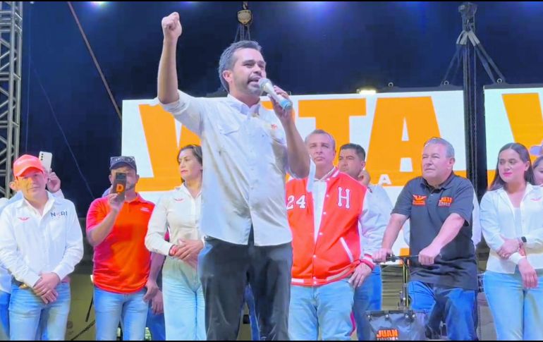 El aspirante presidencial nuevamente se reunió en el Estado. ESPECIAL