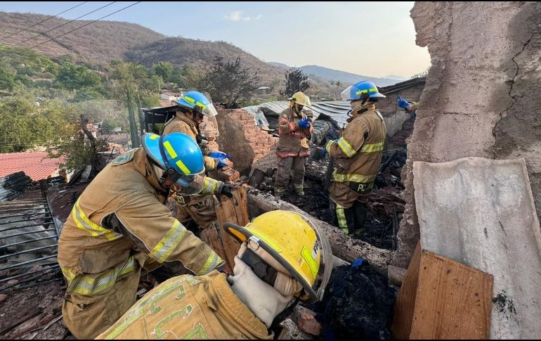 El IJCF realizará los trabajos de identificación de las cinco personas fallecidas por un asesinato en una casa habitación en Tonaya. ESPECIAL