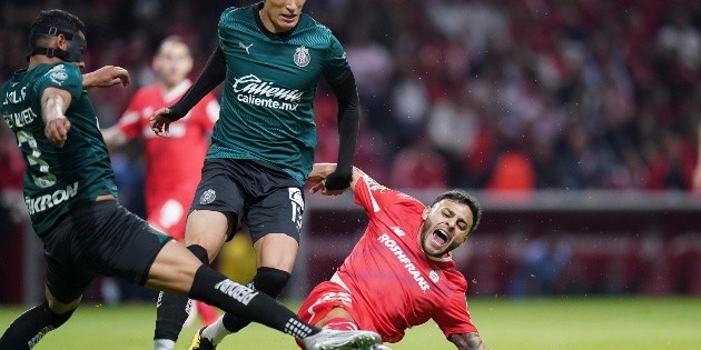 Chivas elimina a Toluca y est&aacute; en Semifinales
