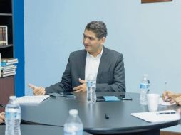 El abanderado del PAN, PRI y PRD trabajará para crear apoyos en beneficio de las jefas de familia. ESPECIAL