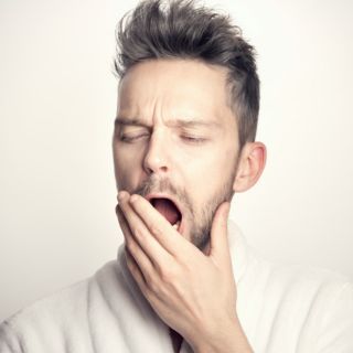 ¿Qué le pasa a mi cuerpo si duermo cuatro horas?