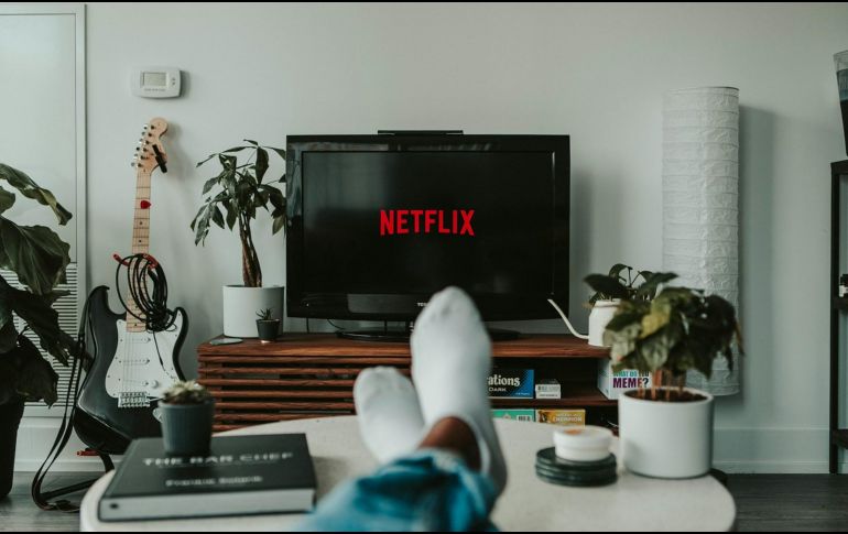 Esta medida forma parte de la estrategia de Netflix para mantener su catálogo constantemente renovado y ofrecer una experiencia actualizada a sus suscriptores. Unsplash