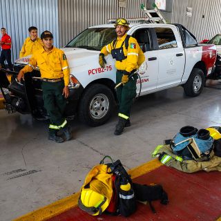 Bomberos forestales salvaguardan el medio ambiente de Jalisco