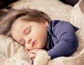 En medio de las preocupaciones sobre la salud y el bienestar de los niños, el sueño emerge como un factor crucial para su desarrollo físico y mental. Pixabay / ddimitrova