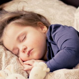 ¿Cuántas horas debe dormir un niño según su edad?