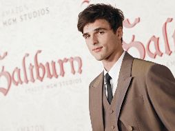 El actor australiano Jacob Elordi posa durante la alfombra roja del estreno de “Saltburn”, en noviembre de 2023. AFP